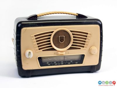 Ultra R786 Coronation Twin radio