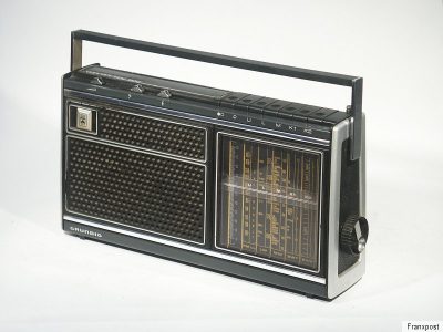 根德 GRUNDIG CONCERT BOY 1100 便携收音机