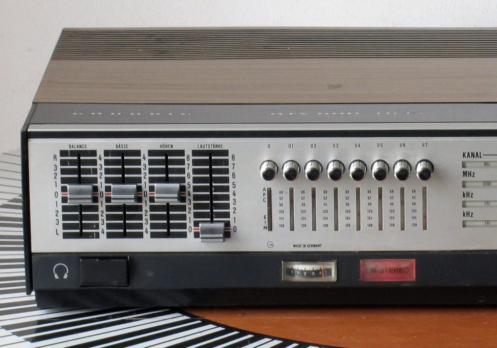 根德 GRUNDIG RTV800 收扩机