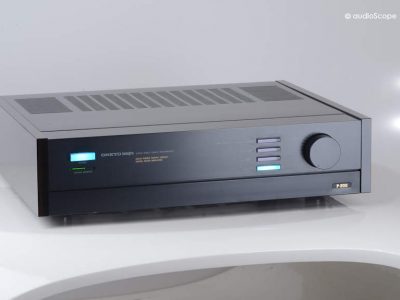 Onkyo P-200 Pre Amp, box