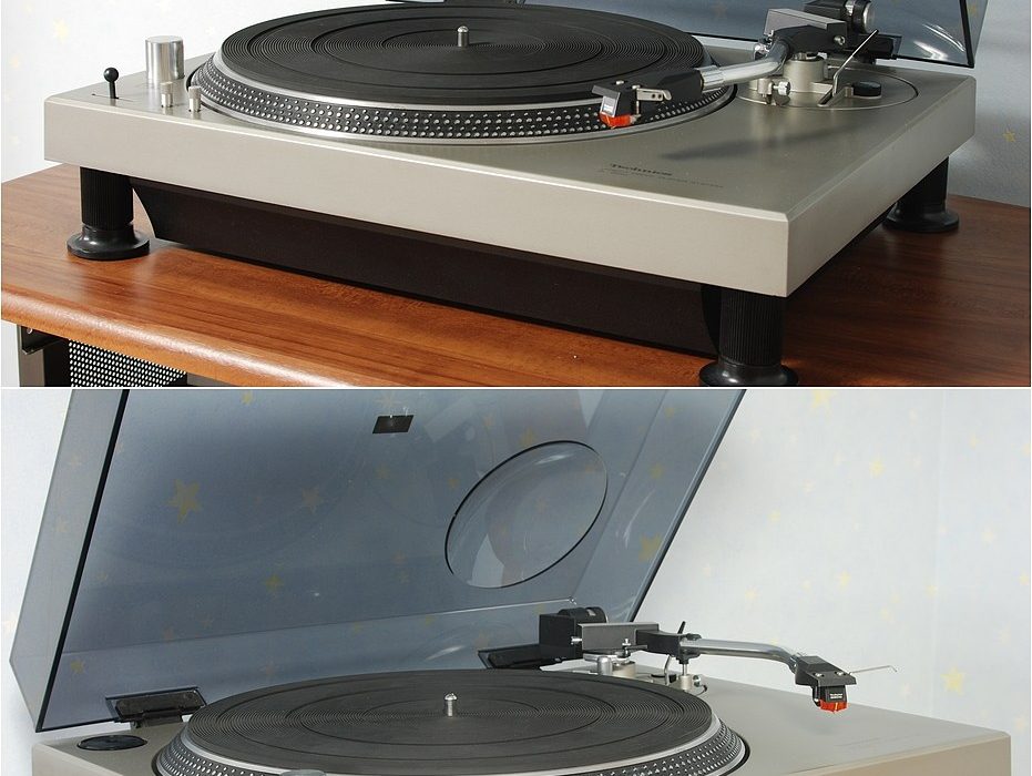 松下 Technics SL-1200 黑胶唱机