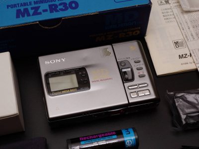 SONY MZ-R30 MD随身听