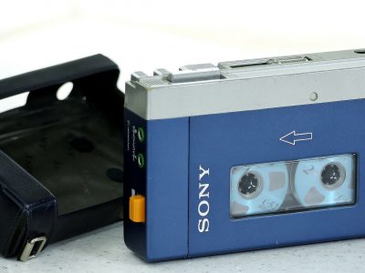 索尼 SONY TPS-L2 随身听 磁带播放机 / 录音机